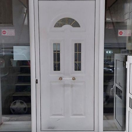 Apartamento Elegant & Charming Apt. In The Hilton Area Atenas Exterior foto