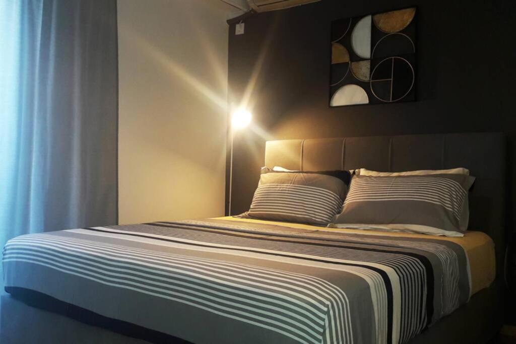 Apartamento Elegant & Charming Apt. In The Hilton Area Atenas Exterior foto